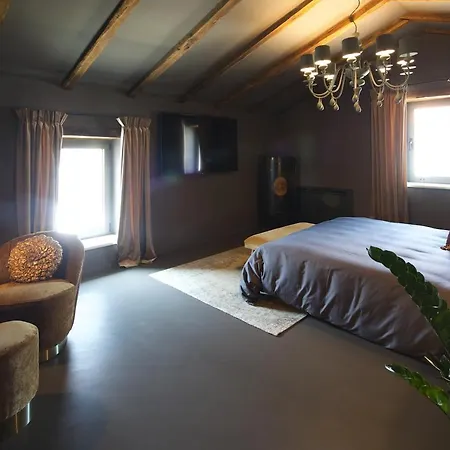 La Musa Villa Musalez
